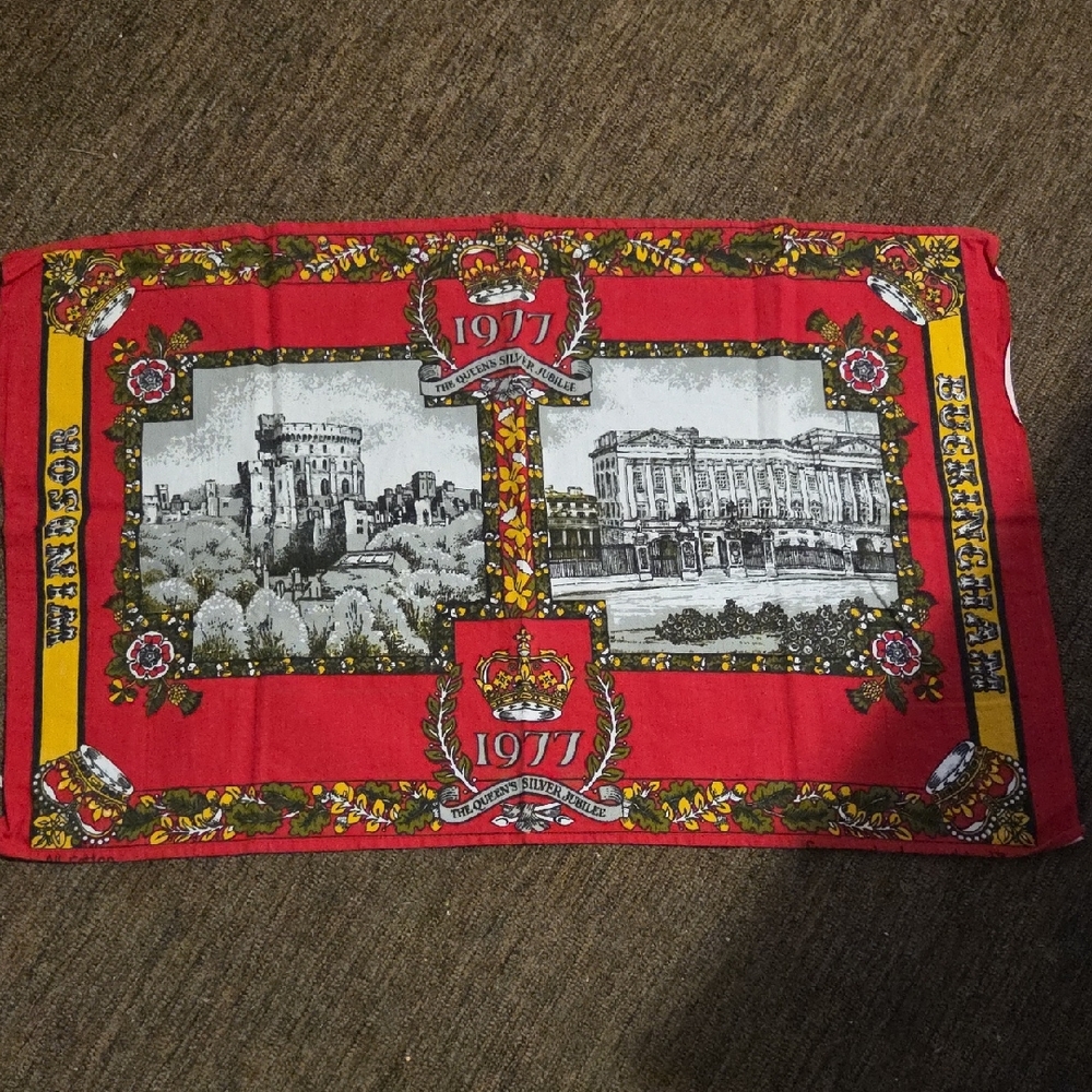1977 Commemorative Red Decorative Wall Hanging